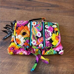 Vera Bradley Changing Pad Clutch in Va Va Bloom